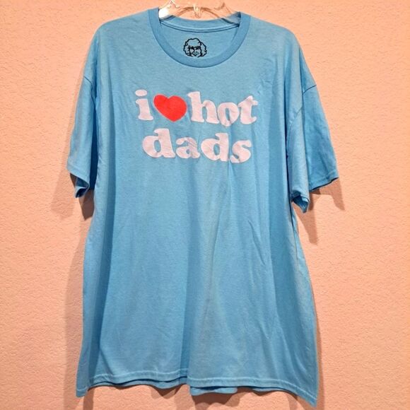 Danny Duncan "i ❤️ hot dads" blue crew neck short sleeve t-shirt sz XL new NWOT - Picture 1 of 5